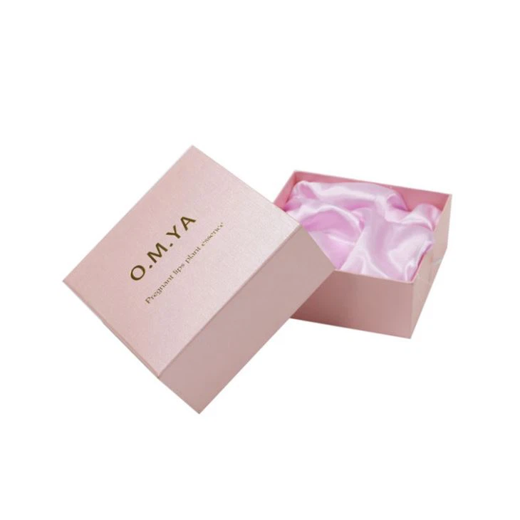 Mažos dėžutės dovanoms